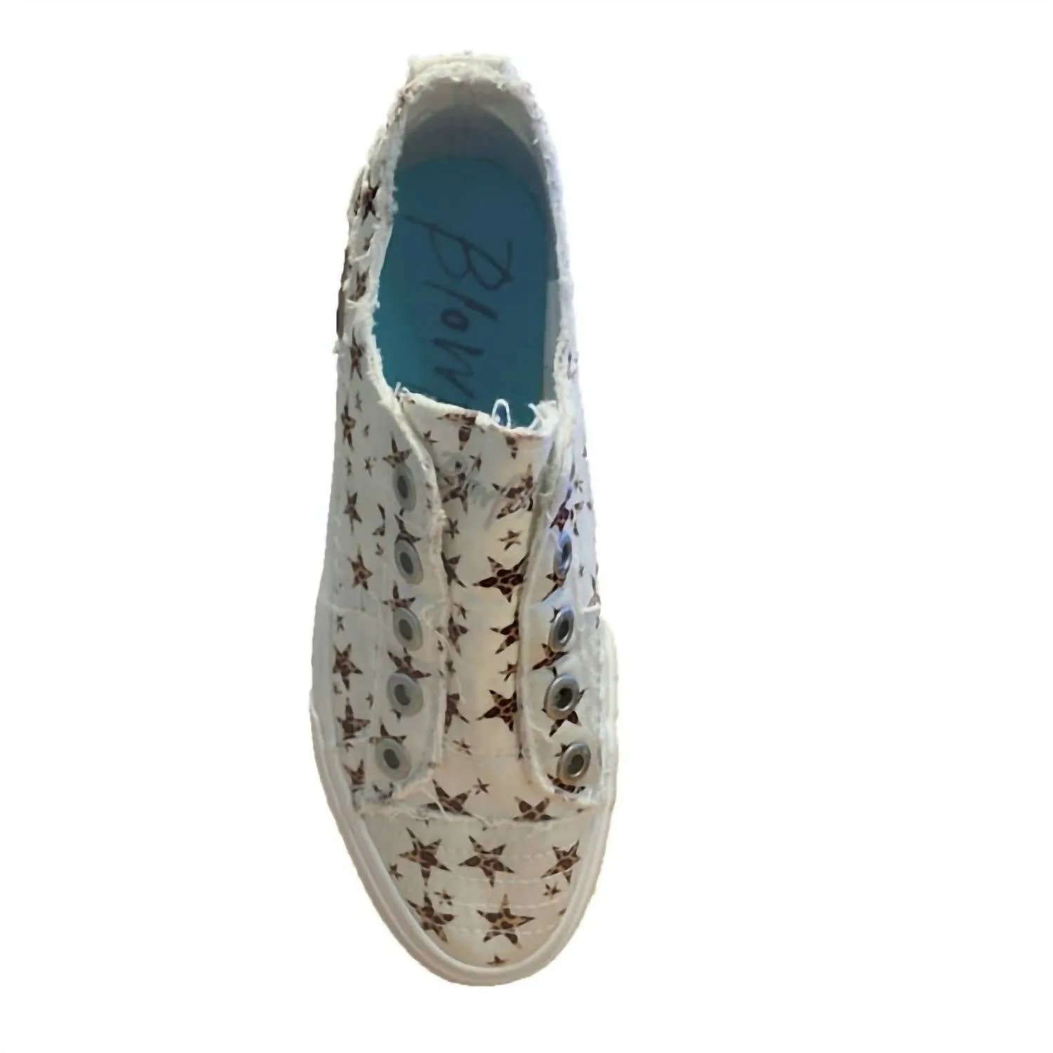 Women's Play Core Fashion Sneaker In City Kitty Wonder Star Canvas